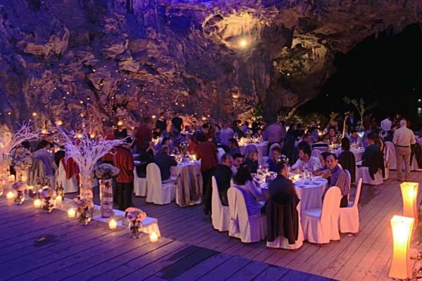 Dîner de Gala dans la Grotte