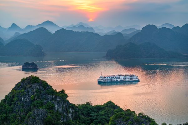 Lan Ha | Indochine Cruise | 1 nuit 